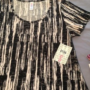 LuLaRoe Classic T